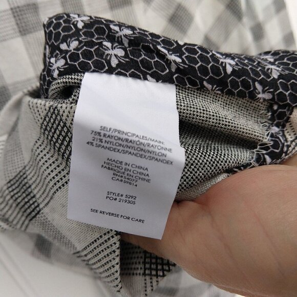 Cabi Valentina Blazer Size 10 NWT 5292 Plaid Button Checked Jacket Gray Knit - Picture 10 of 10